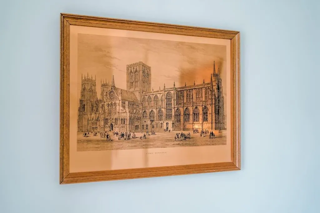 Victorian Gem In Chester Centre Apartment